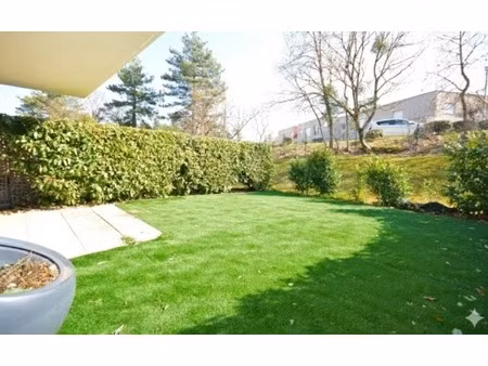 norme pmr  quartier parc naturel sainte-anne / comble persil appartement t2 de 41m2 avec j