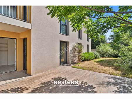 appartement en rez-de-jardin - proche commodités - limite craponne