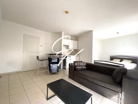 location appartement 1 pièce 39 m² à grenoble (38000)