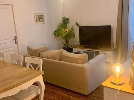 location meublée appartement 4 pièces 56 m² à nantes (44000)  1 030 €