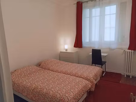 location meublée appartement 2 pièces 33 m² à neuilly-sur-seine (92200)  1 780 €