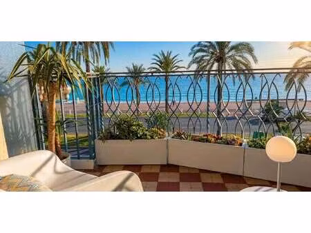 appartement avec terrasse en bord de mer les baumettes - nice (06)
