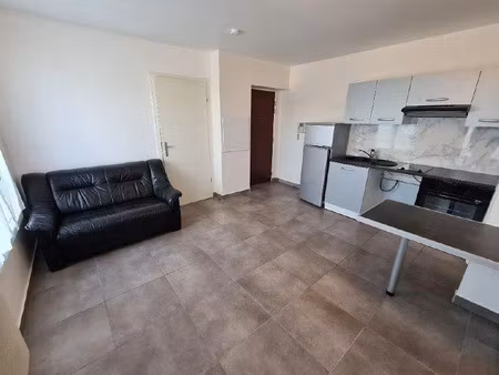 location appartement 2 pièces 32 m² à noisy-le-grand (93160)  900 €