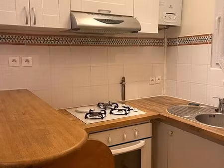 location appartement 2 pièces 32 m² à paris 18ème (75018)  1 010 €