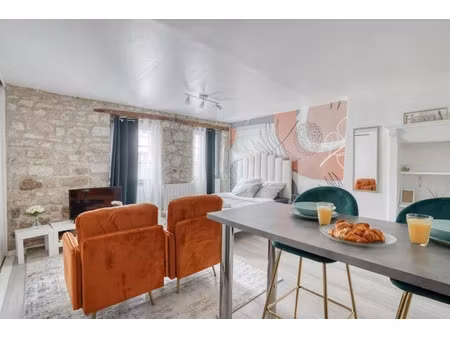 location meublée appartement 1 pièce 26 m² à pontoise (95000)  900 €