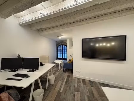 location bureaux 53 m²