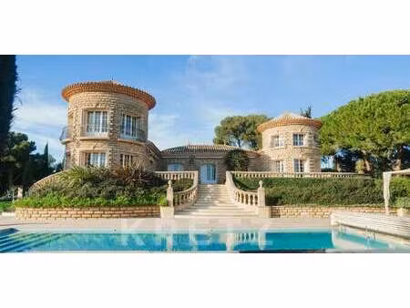 maison avec piscine en bord de mer sète (34)
