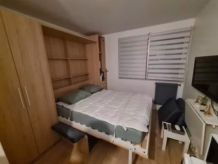 location meublée appartement 1 pièce 13 m² à colombes (92700)  750 €