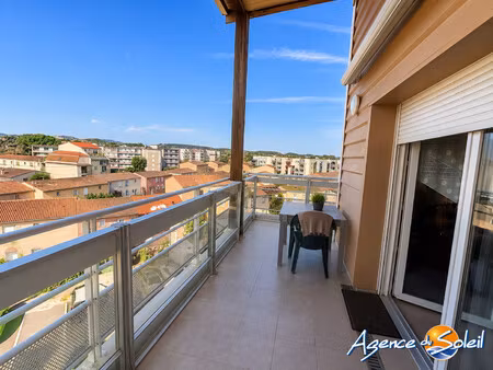 t3 devant le canal terrasse-garage-parking