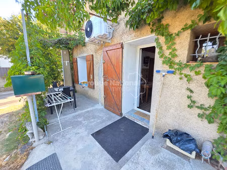 bas de villa en campagne à saint-julien-le-montagnier (83560)