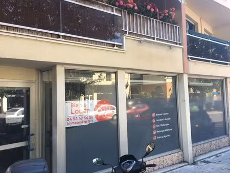 nice madeleine - local commercial