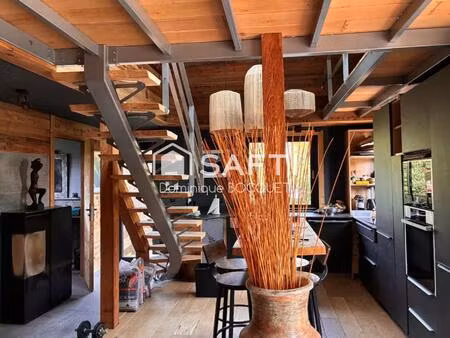 chalet d'exception  refait à neuf 4 pièces  3 chambres  garage  parking et terrain privati