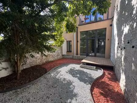 appartement 1 ch avec terrasse & jardin à schaerbeek