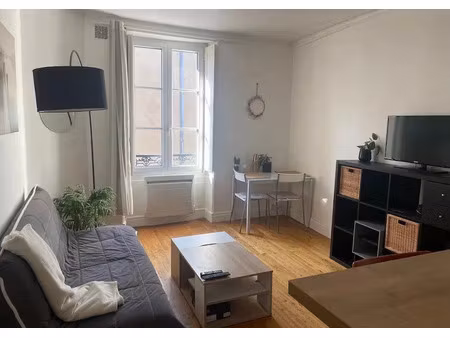 location meublée appartement 2 pièces 34 m² à nantes (44000)  772 €