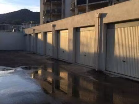 parking à louer