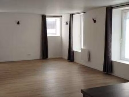 location appartement 3 pièces à chavagnes-les-redoux (85390) : à louer 3 pièces / 83m² cha