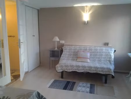 location meublée appartement 1 pièce 20 m² à colombes (92700)  800 €