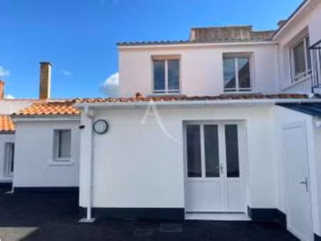 location appartement 3 pièces à la barre-de-monts (85550) : à louer 3 pièces / 80m² la bar