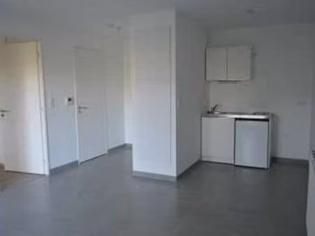 location appartement 2 pièces à la chapelle-sur-erdre (44240) : à louer 2 pièces / 41m² la