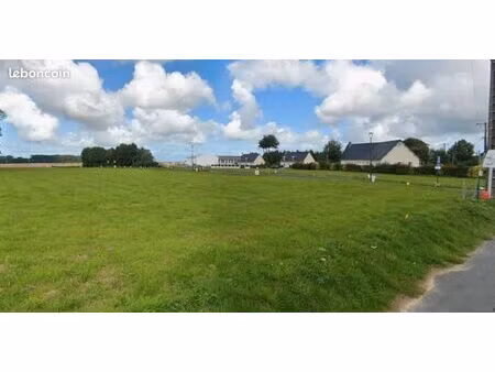 terrain 1 099 m² therouldeville