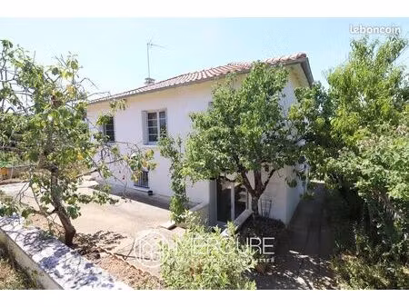 propriété 8 pièces 134 m²