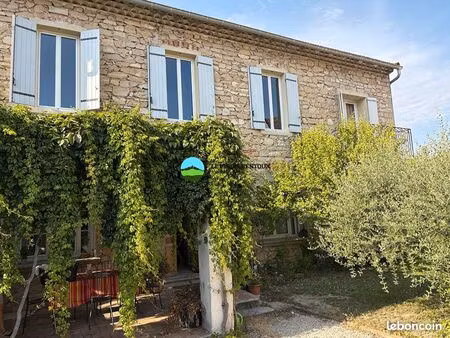 maison de village 8 pièces 210 m²