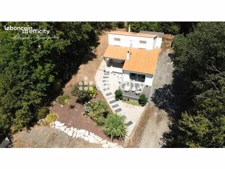 pavillon 6 pièces 94 m²