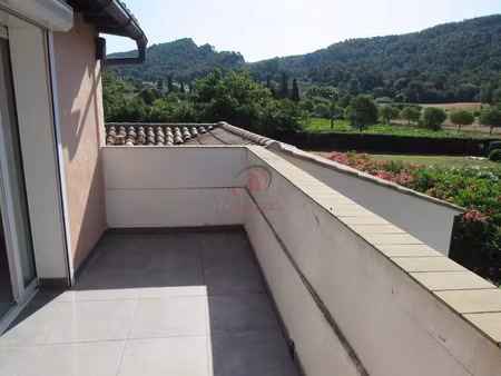 location appartement 3 pièces 70.52 m² à evenos (83330)  1 015 €