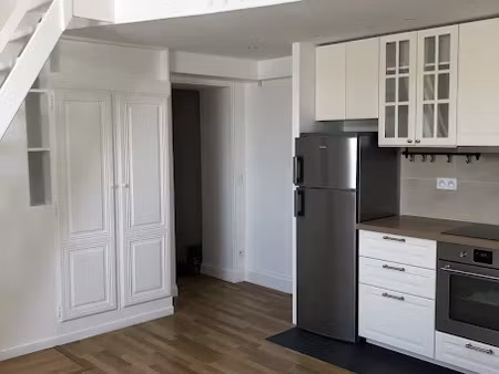 location appartement 2 pièces 40.64 m² à versailles (78000)  1 140 €
