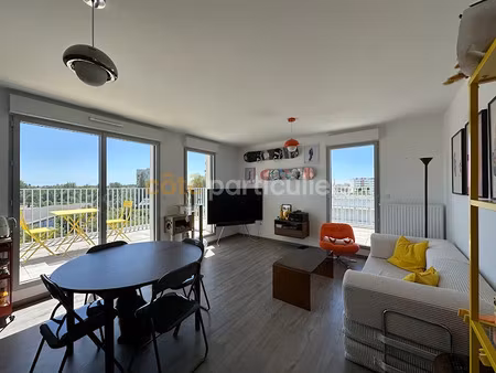 location appartement 3 pièces 70 m² à bordeaux (33000)  1 110 €