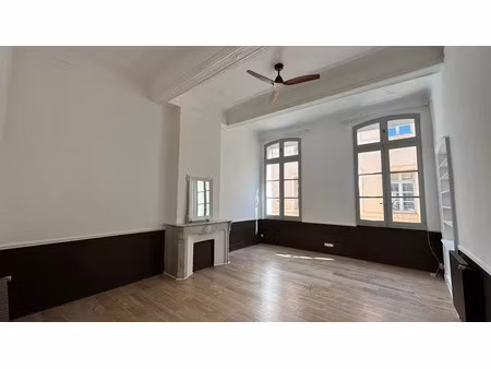 location appartement 4 pièces 97 m² à aix-en-provence (13090)  1 799 €