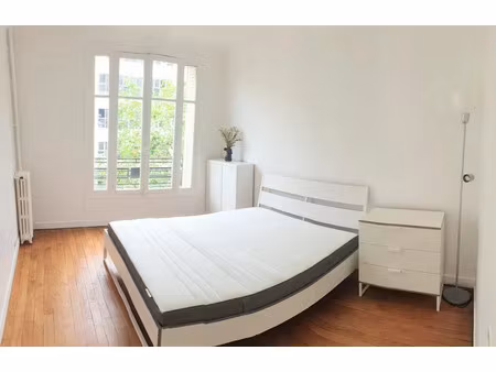 location meublée appartement 2 pièces 43 m² à paris 16ème (75016)  1 490 €