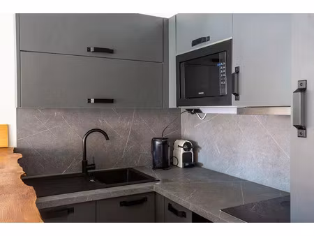 location meublée appartement 2 pièces 34 m² à paris 18ème (75018)  1 500 €