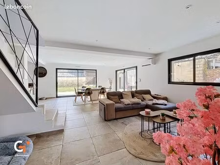 maison 6 pièces 156 m²