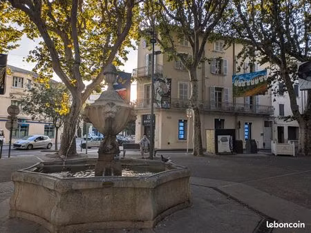 magnifique studio de 25m2 - refait à neuf dans le plus beau quartier de carpentras