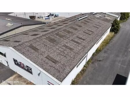 bâtiment 1 500 m²