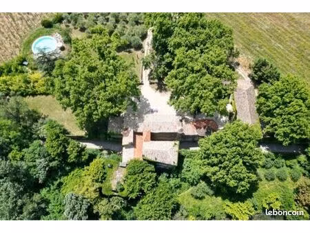 château 26 pièces 600m2