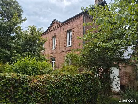 maison 11 pièces 220 m²
