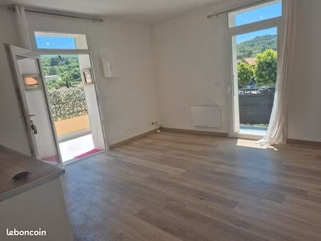 charmant t2 avec balcon