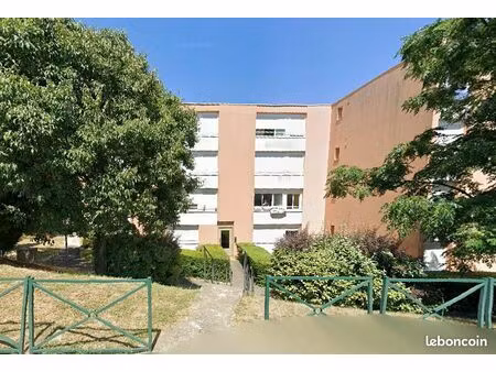 appartement 4 pièces 77 m²