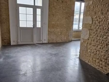 à louer – local professionnel / commercial – couhé (86700) 1 place de la marne – centre-vi