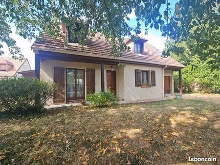 maison 6 pièces 102 m²