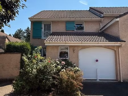 maison familiale 4 pièces dans une résidence fermée