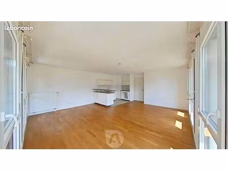 appartement 4 pièces 90 m²