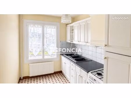 appartement t3 de 60 m² avec garage  cave et 2 chambres – limoges sud