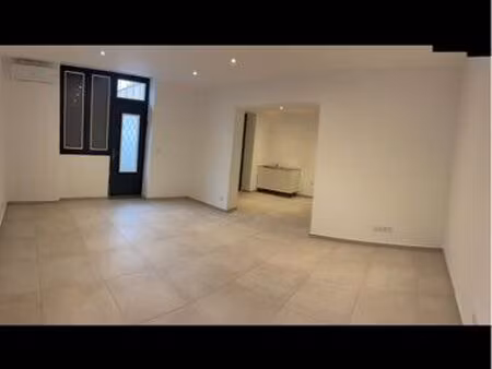 maison de ville à sorgues proximité écoles et commerces