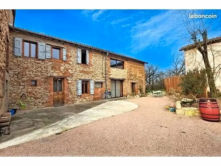 propriété 5 pièces 180 m²