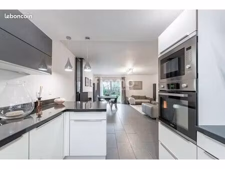 maison 6 pièces 111 m²