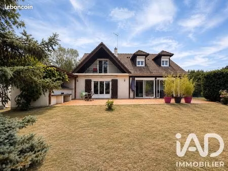 maison familiale 5 pièces 155 m²
