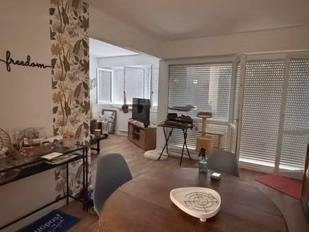 apparemment à vendre